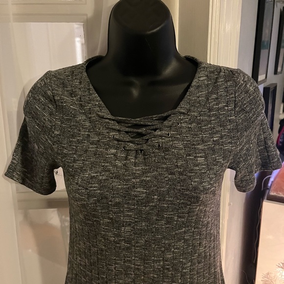 Maddie Zeigler  grey knit dress criss cross up top - Picture 6 of 9